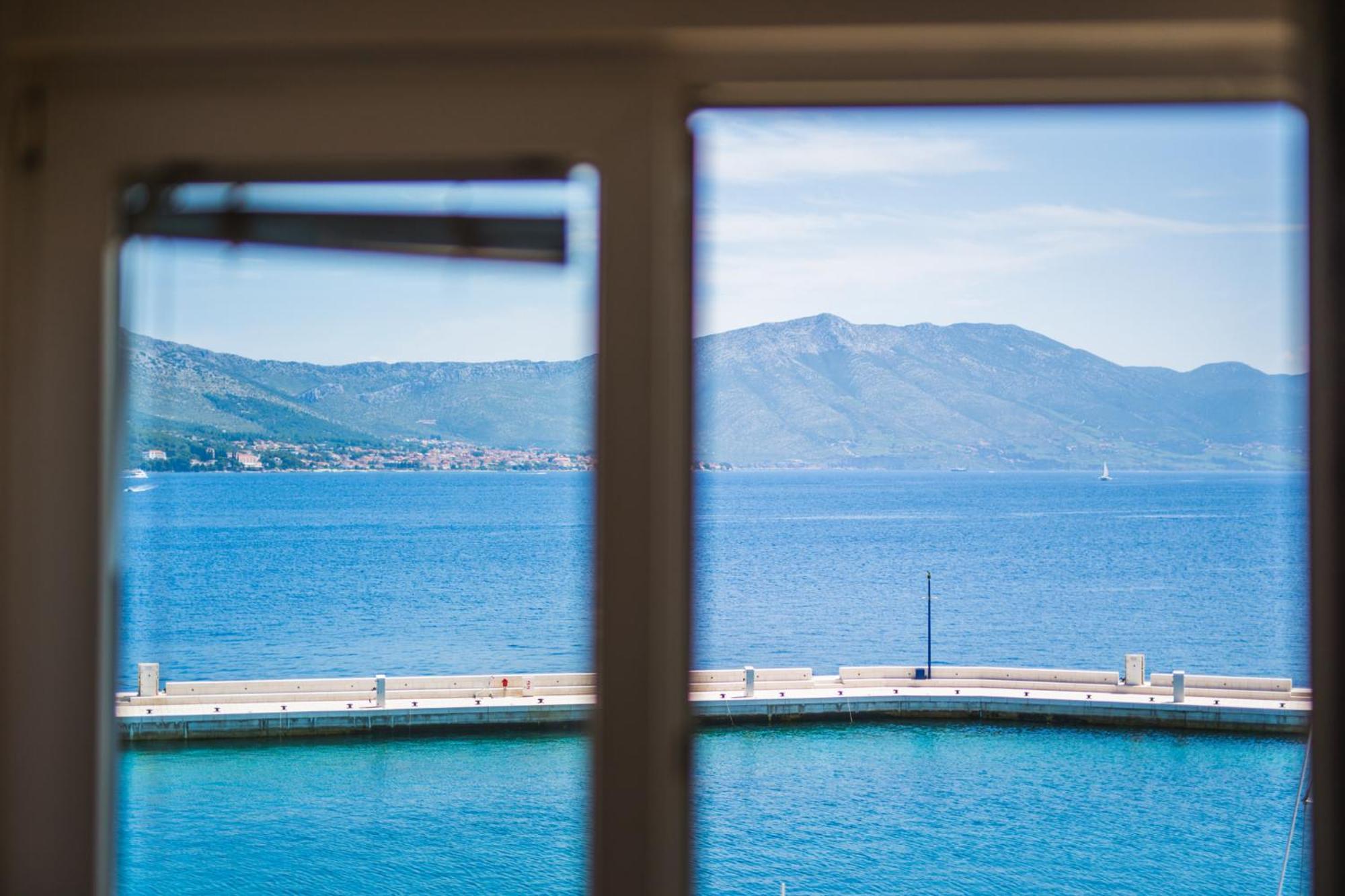 Apartments And Rooms Denoble Korčula Exteriör bild